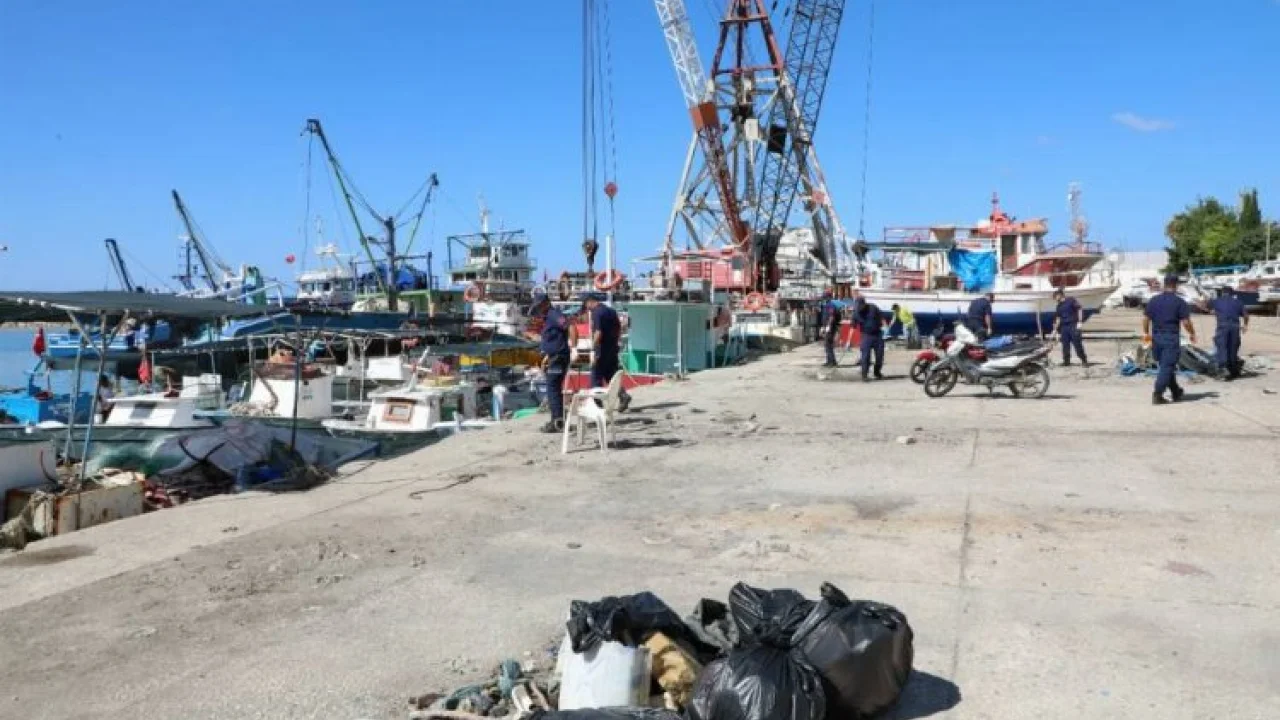 Hatay'da deniz ve sahil temizliği -