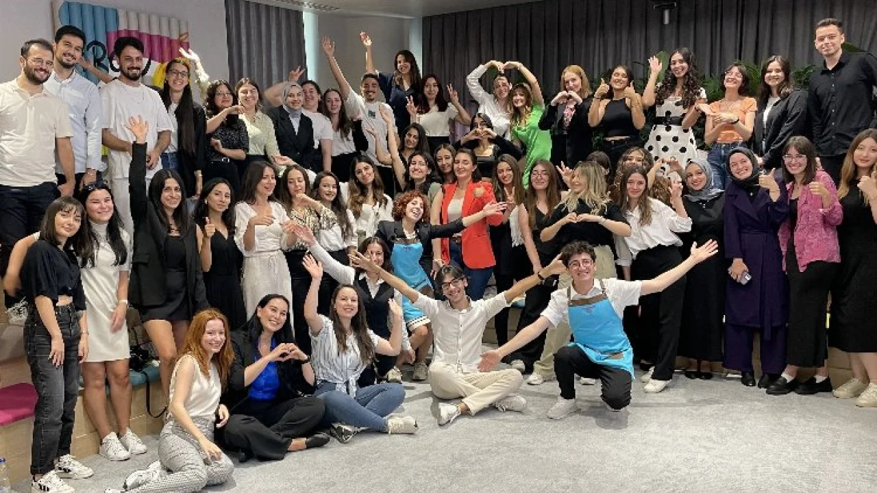 'İlk fırsatım'da 8'inci dönem başladı -