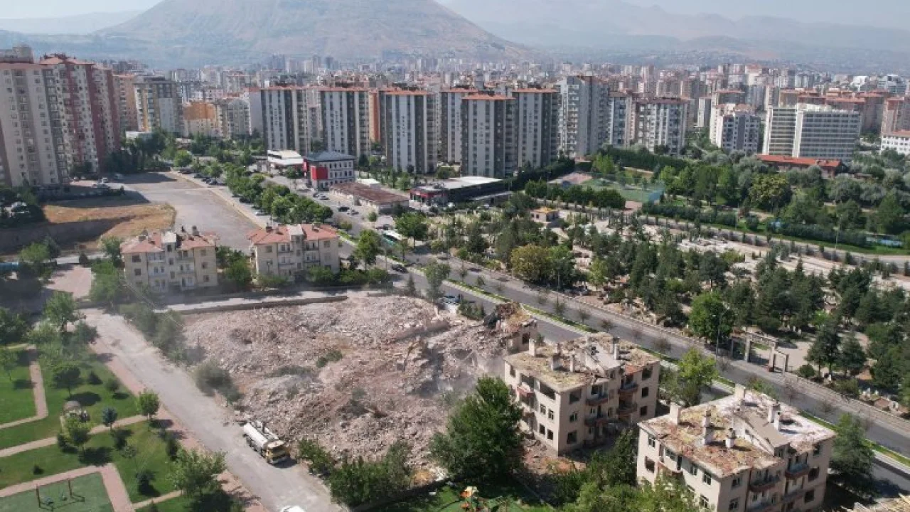 Talas, 34 ayrı noktada 'kentsel' dönüşüyor! -