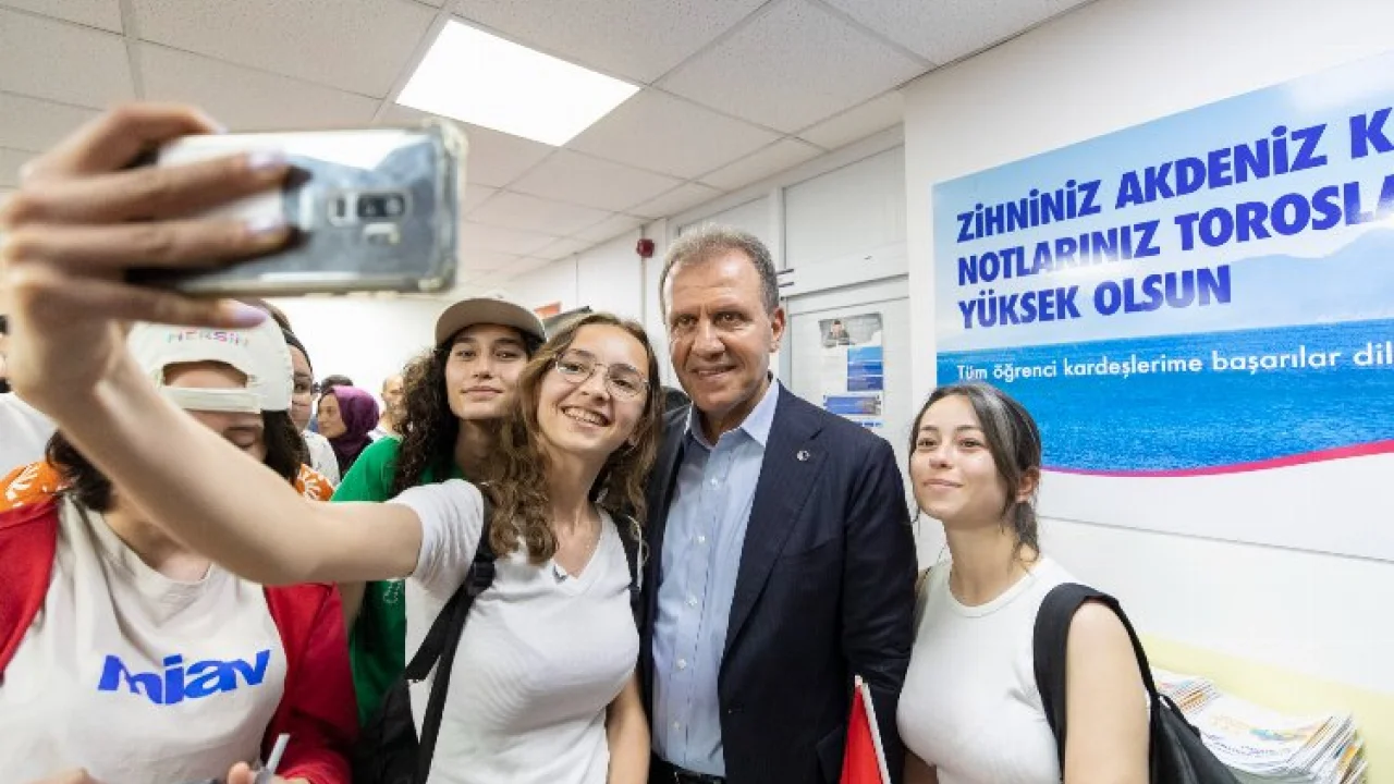 Üniversite öğrencilerine 8 bin 500 lira destek -