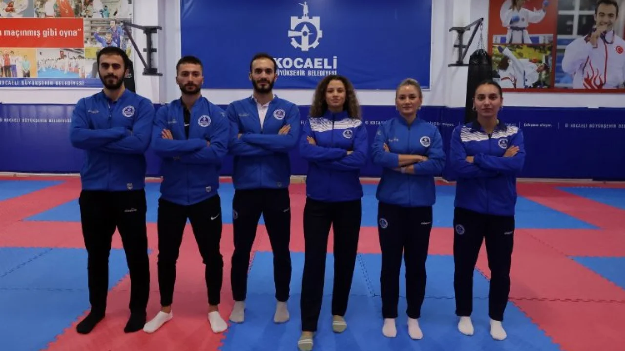 Kağıtspor, Dünya Şampiyonası'na çıkarma yapıyor -