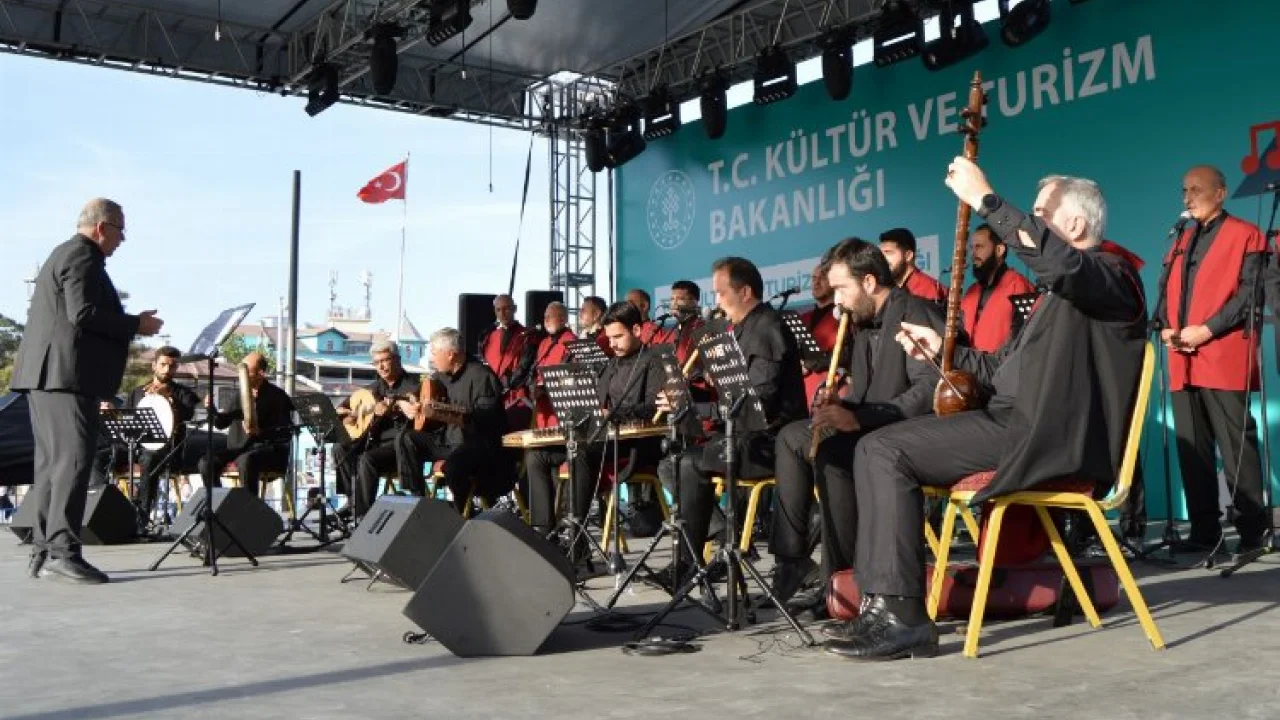 Kocaeli TDM Korosu Konya Festivali’nde göz doldurdu -