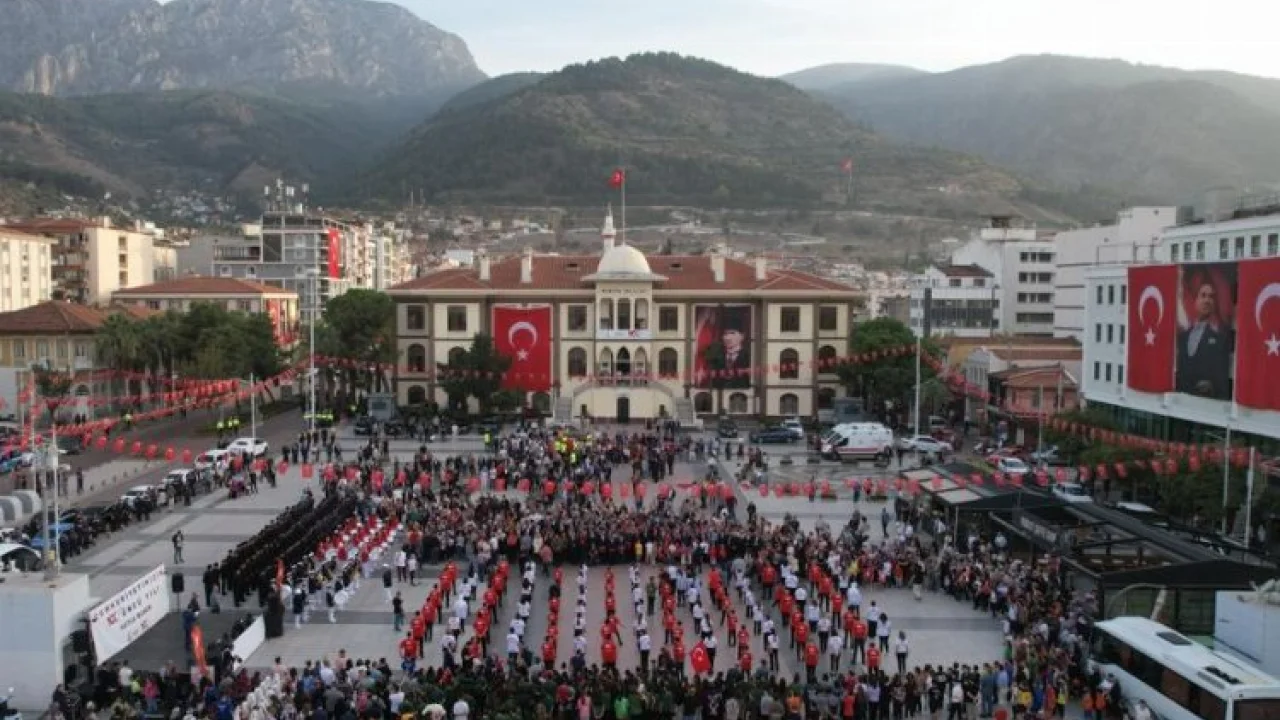 Manisa'da 100. yıl kutlamaları başladı -