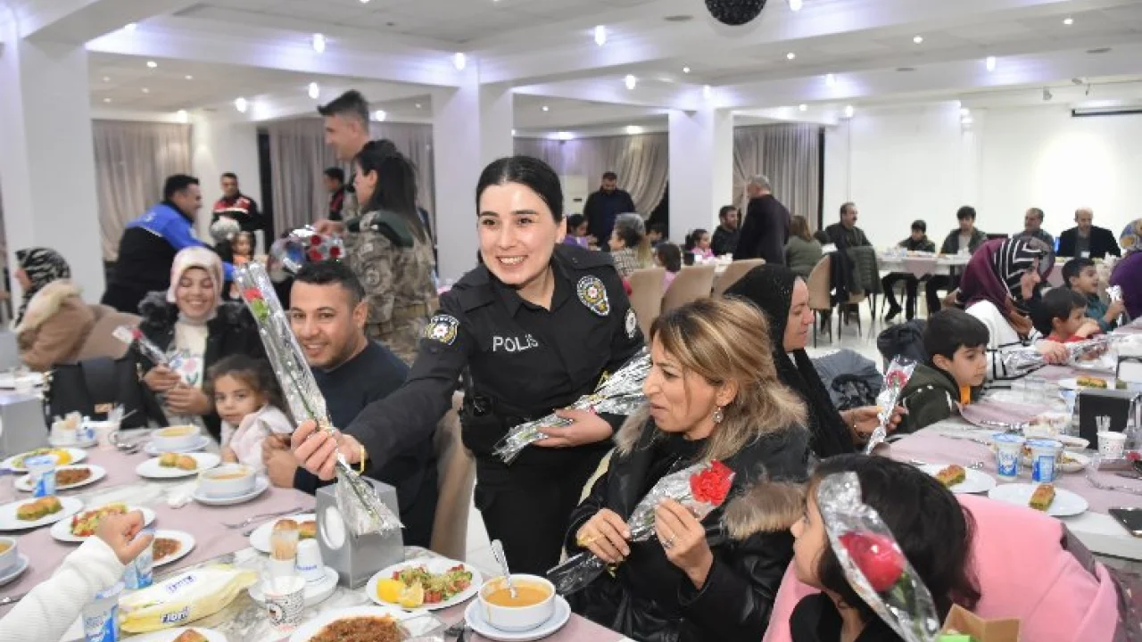 Adıyaman Emniyeti öğretmenleri unutmadı -