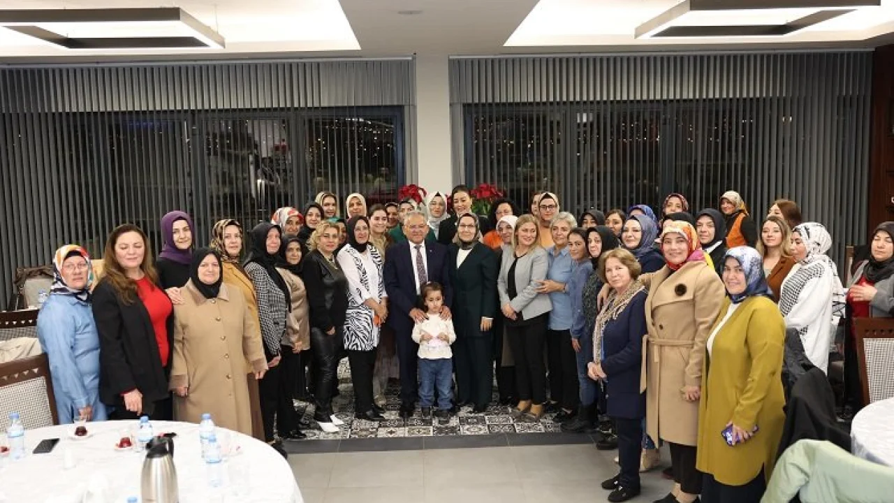 AK Parti Kayseri Kadın Kolları Büyükkılıç'ı ağırladı -
