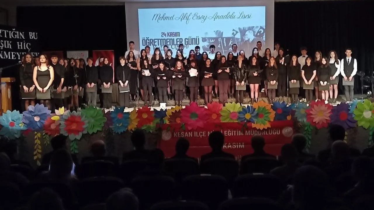 Edirne Keşan'da 24 Kasım Öğretmenler Günü kutlandı -