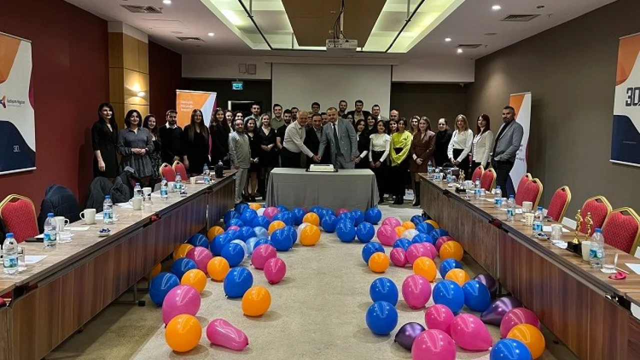İletişim Yazılım 30 yaşında -