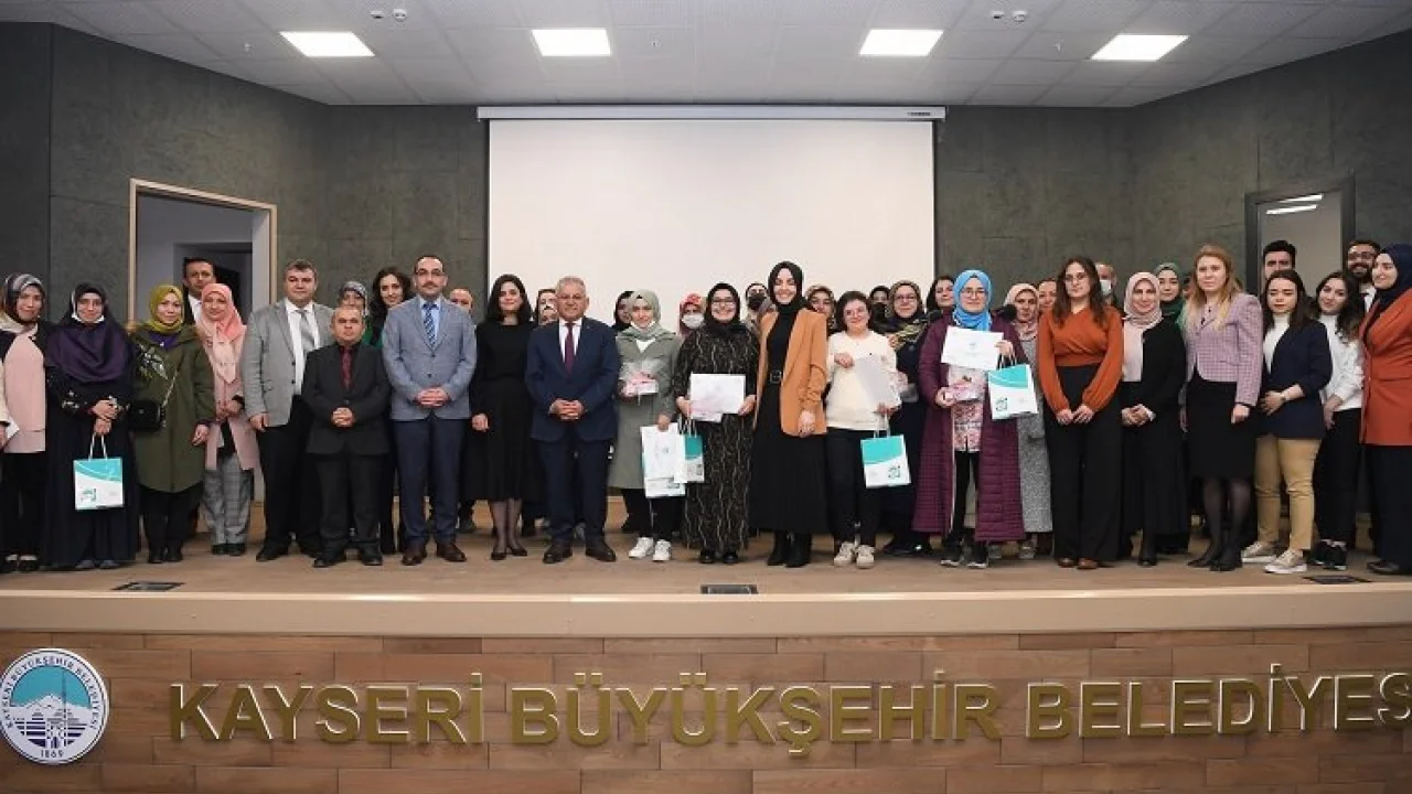 Kayseri Büyükşehir Aile Yaşam Merkezi 20 bin kişiye ulaşıyor -