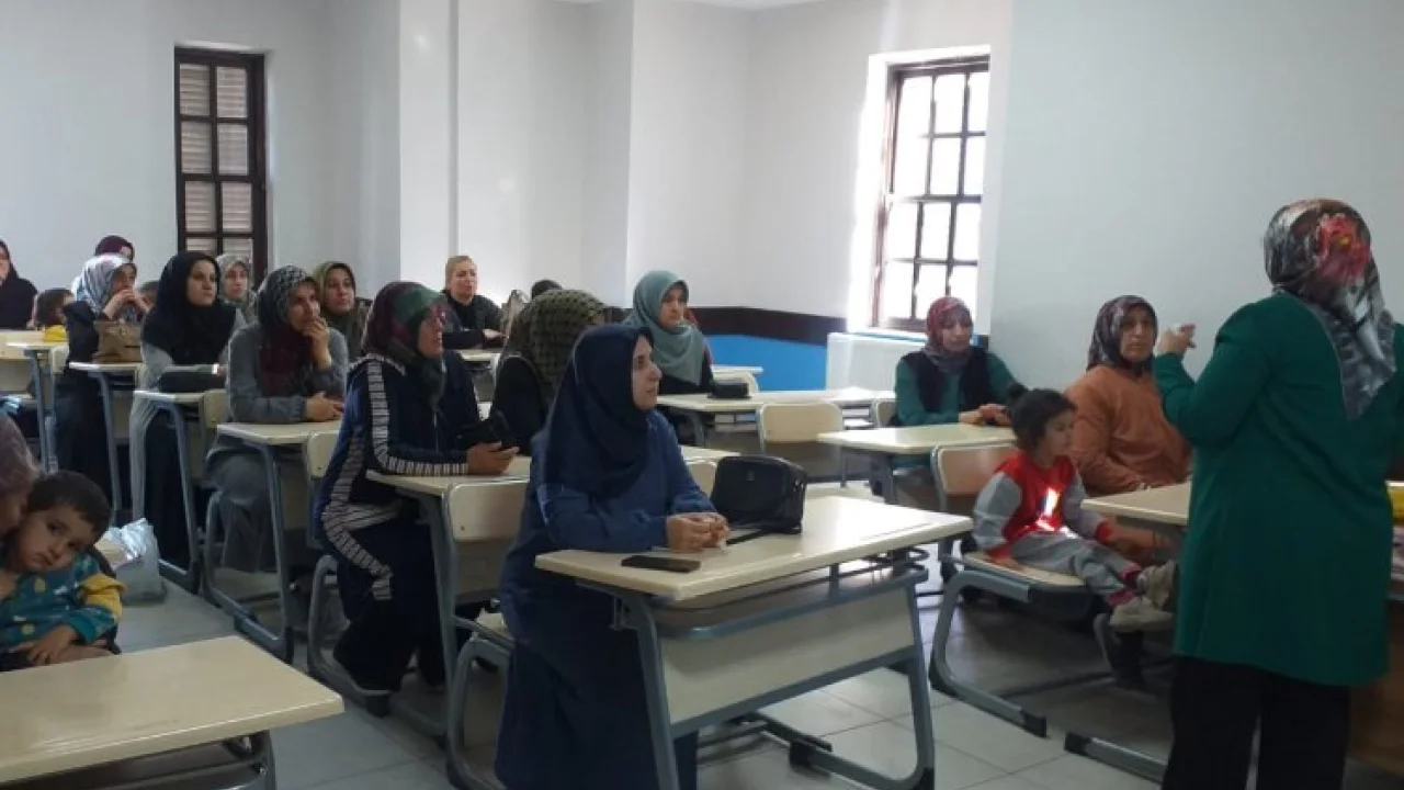 Malatya'da ebeveynlere eğitim -