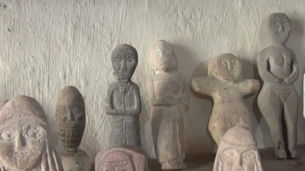 Suriyeli arkeolog taşları sanata dönüştürüyor -