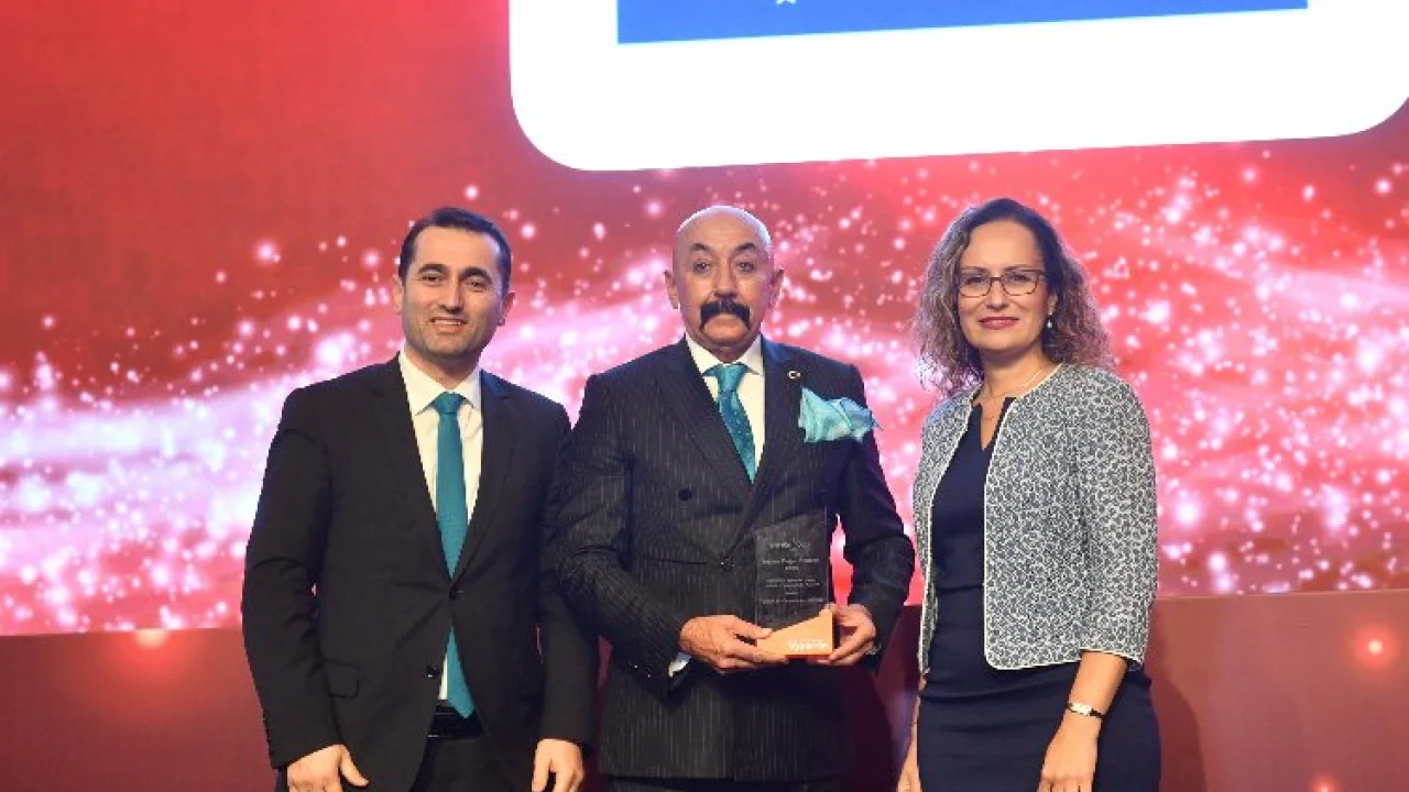 Bursa'ya 'yalın belediyecilik' ödülü -