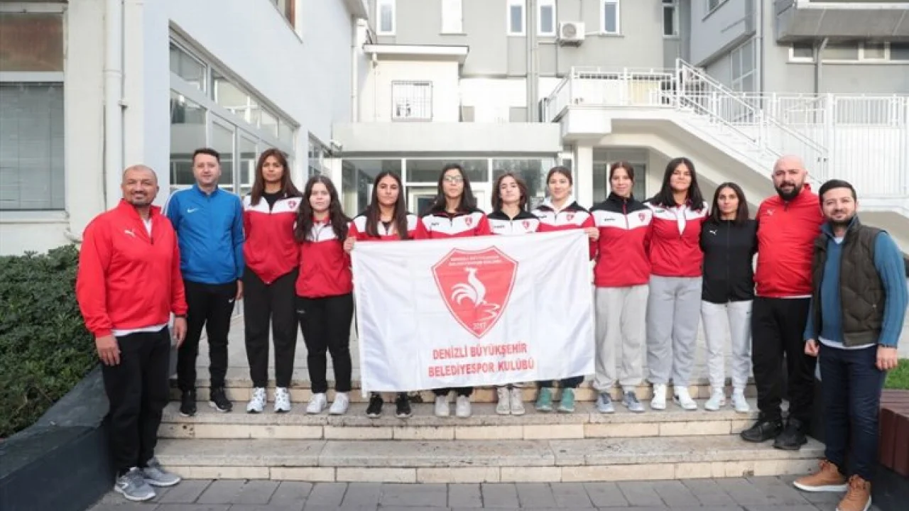 Denizli Belediyespor Kadın Judocular madalyaya gitti -