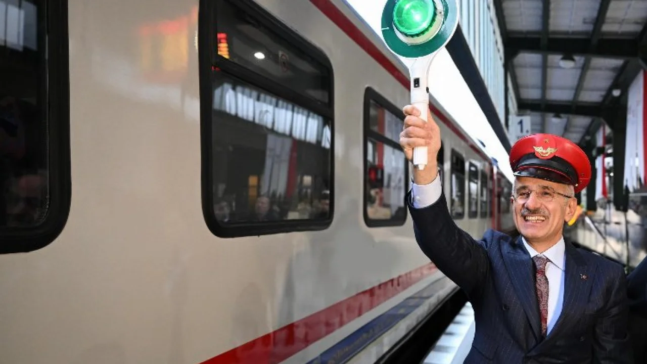 Doğu Ekspresi sezonun ilk seferine çıktı -