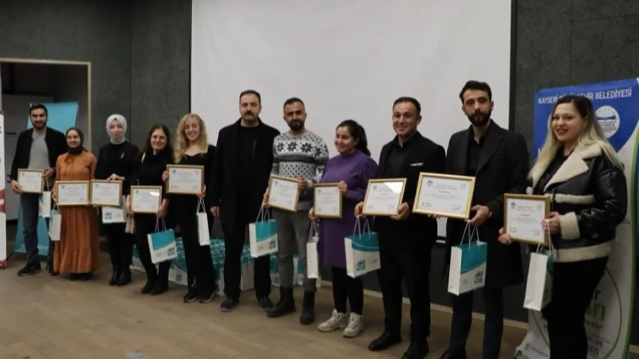 Kayseri Mutlu Evlilik Akademisi'nden 97 mezun -