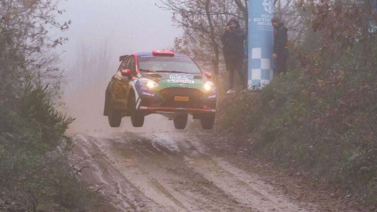 Kocaeli’de ralli fırtınası esti -