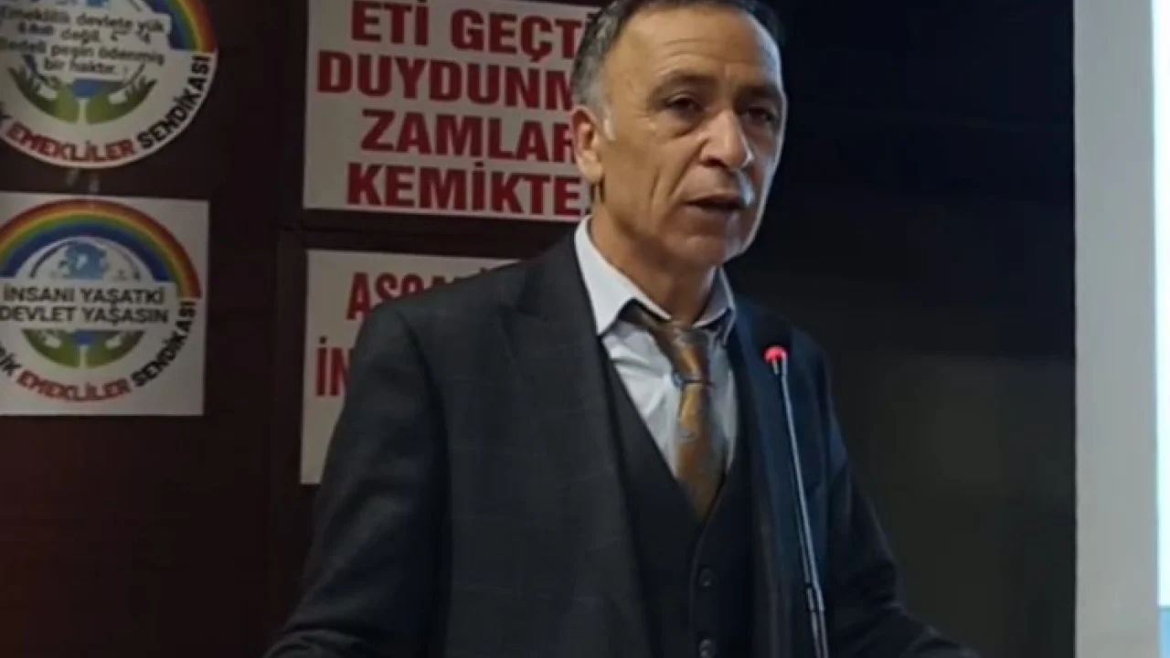 Mahmut Şengül: Emekliler torun seveceklerine sokaklarda eylem yapıyor -