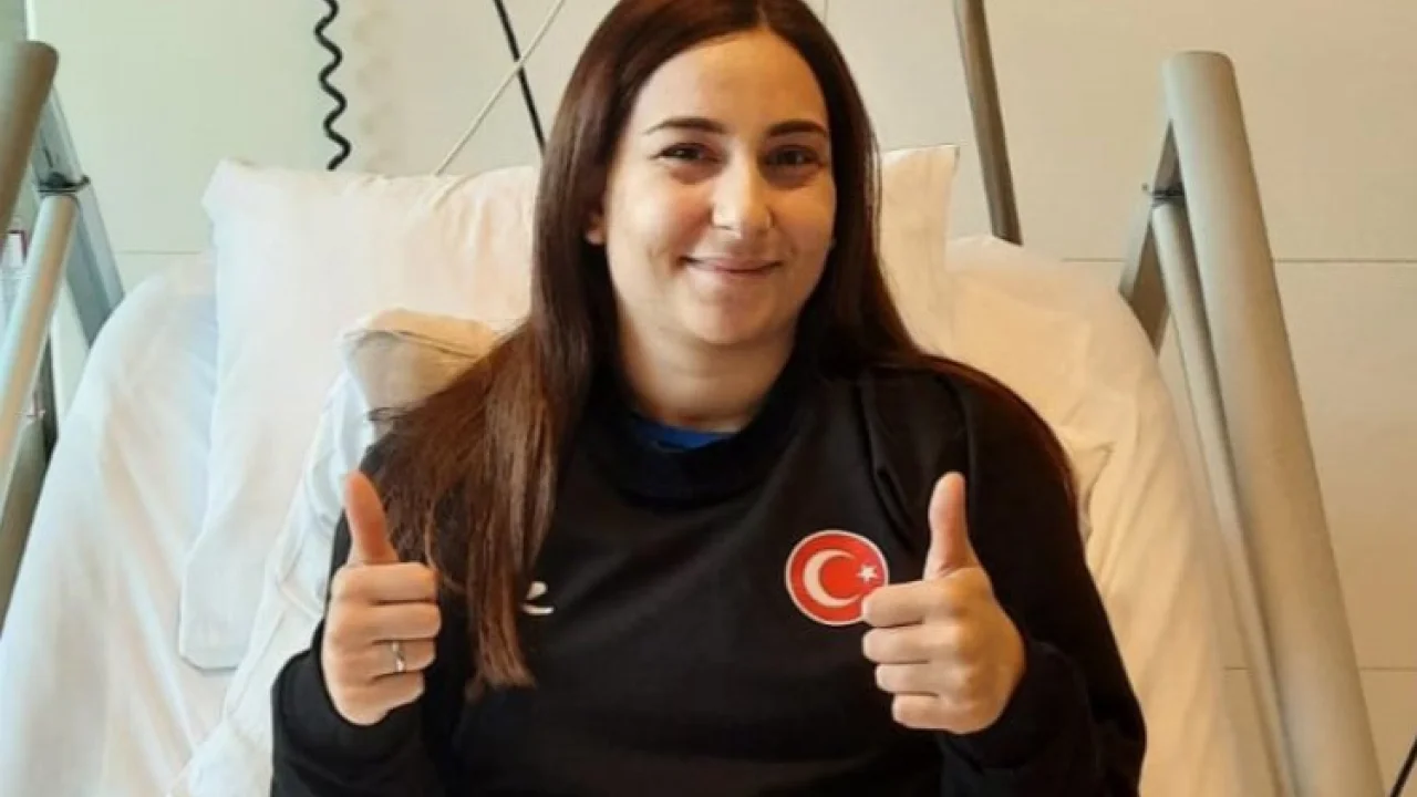 Milli hentbolcu Beyza, ön çapraz bağ ameliyatı oldu -