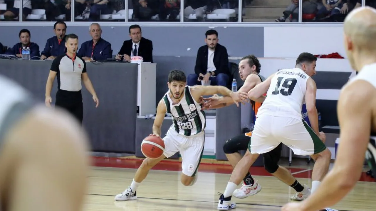 Sakarya potada ilk yarının son maçına çıkacak -