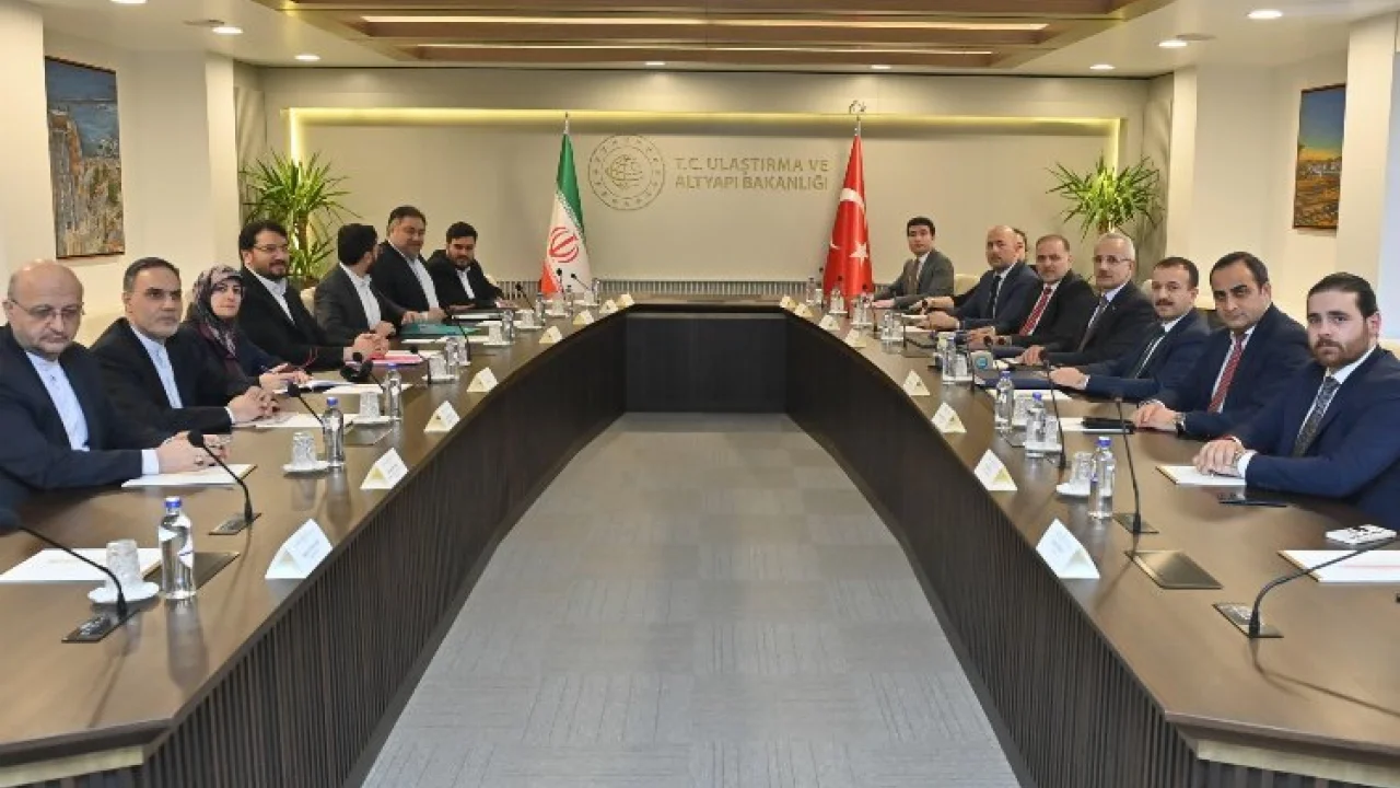 Bakan Uraloğlu İranlı mevkidaşını ağırladı -