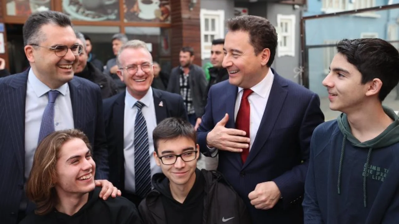 Büyükşehir Belediye Başkan adayı Kahraman: "Bursa için azimle çalışacağız" -