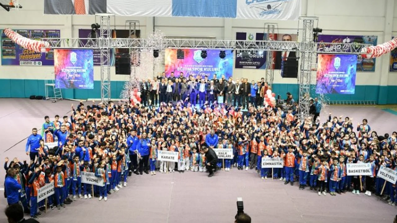 Çayırova 2023'te 50 kupa kazandı -
