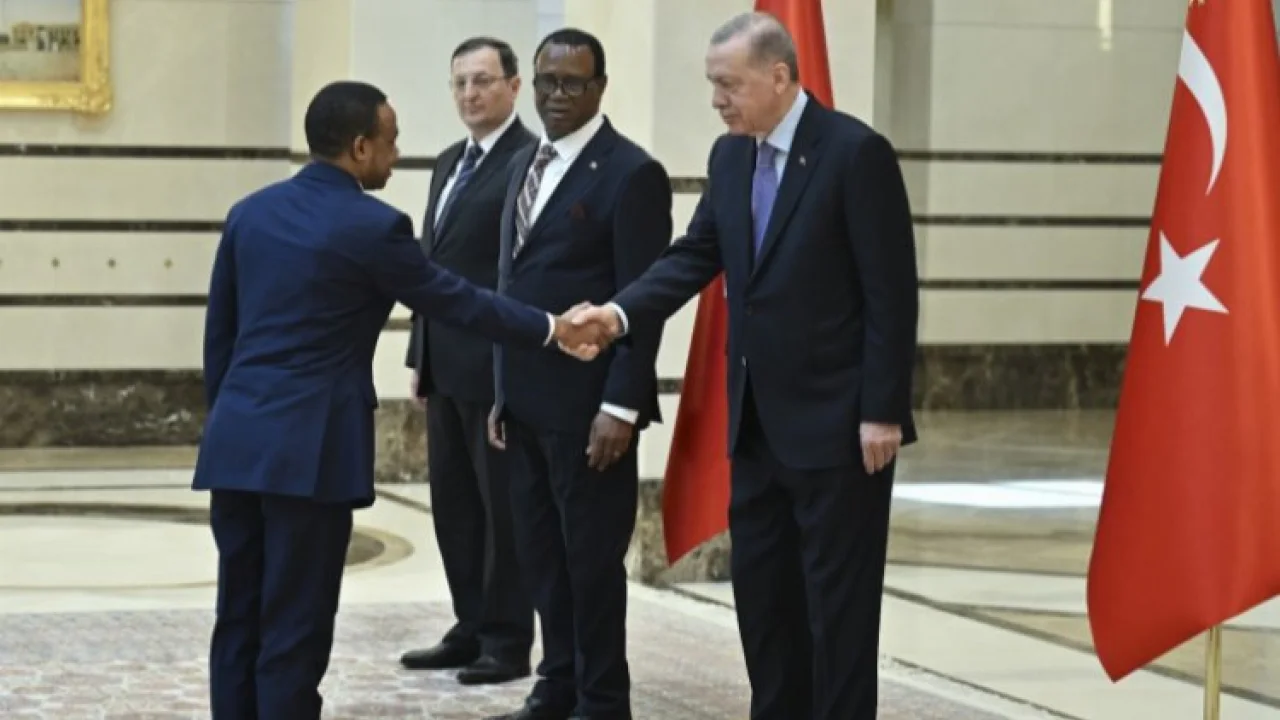 Cumhurbaşkanı Erdoğan’a 4 ülkeden güven mektubu -