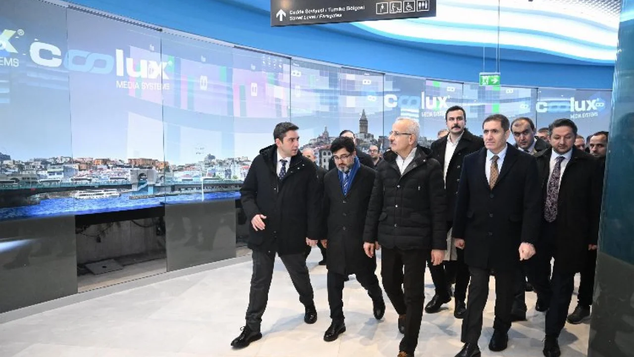 'İlk'lerin ve 'en'lerin projesi... Türkiye'nin en hızlı metrosunun son halkası açılıyor -
