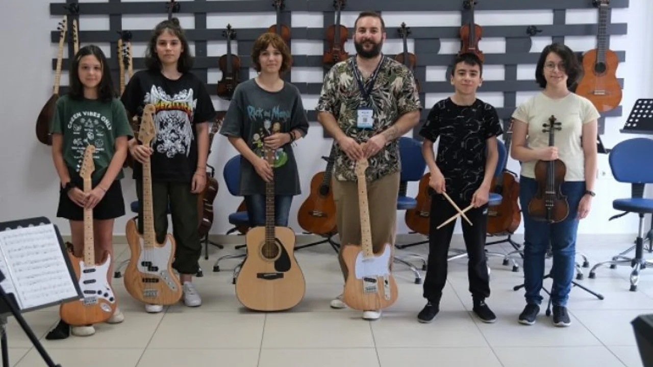 Kocaeli'nde gençliğe değer katılıyor -