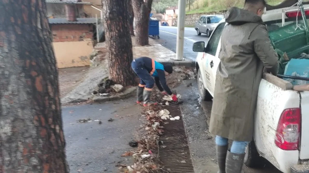 Manisa'da MASKİ'den yağış mesaisi -