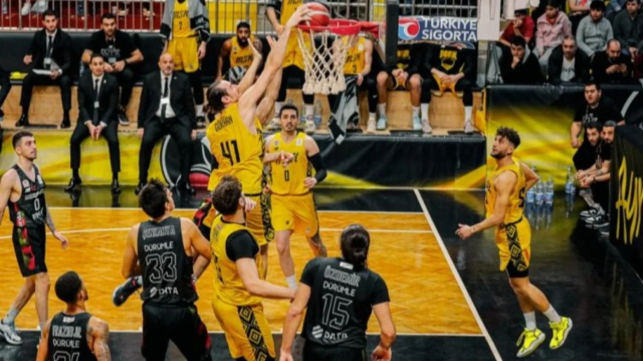 MSK Basketbol, Karşıkaya’yı İzmir’e mağlup gönderdi -