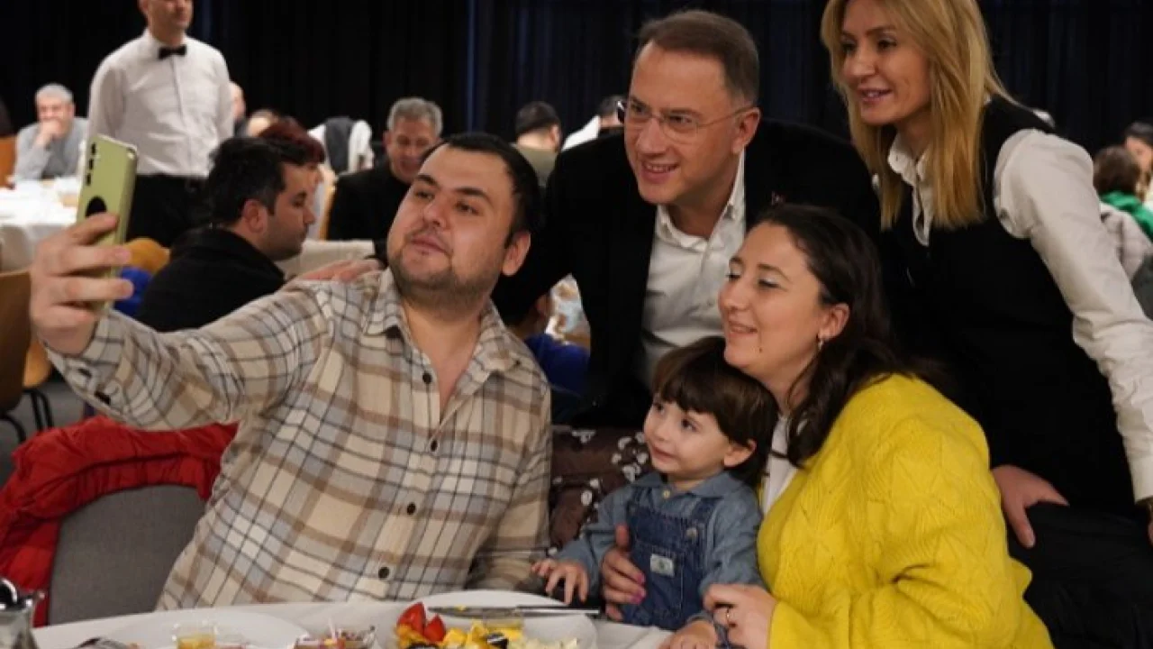 Başkan Çalık minikler ve aileleriyle buluştu -