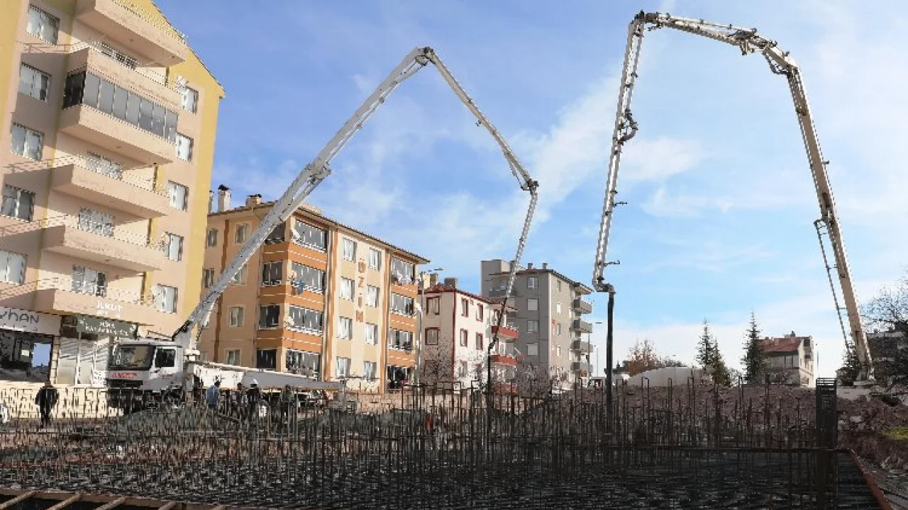 Başkan Çolakbayrakdar, “Sosyal odaklı projeler üretiyoruz” -