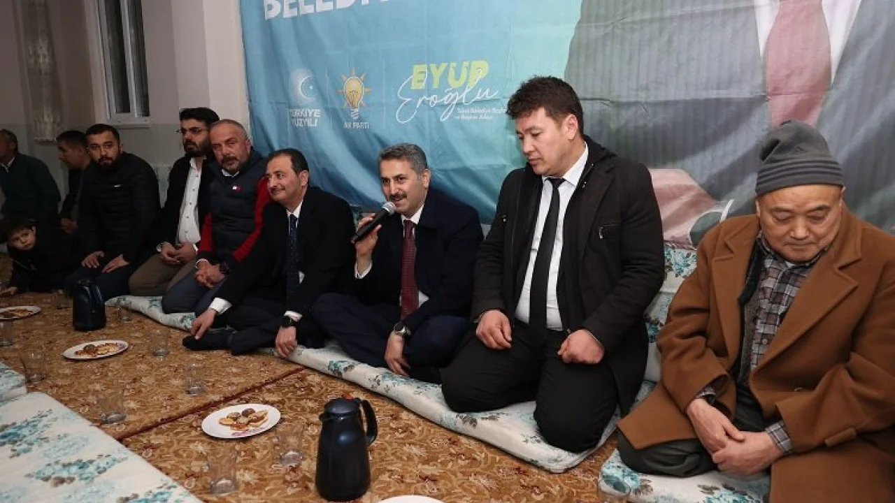 Başkan Eroğlu, Türkmen Site sakinleriyle buluştu -