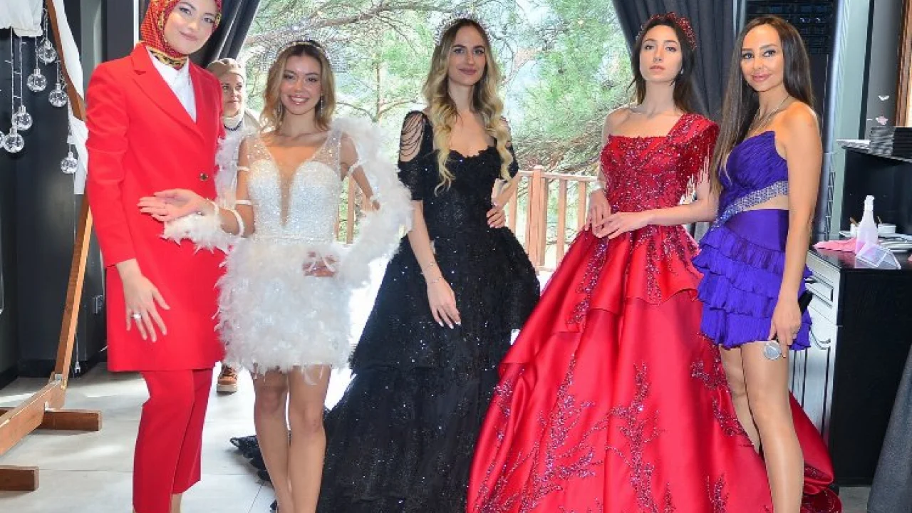 Bursa’da renkli defile -