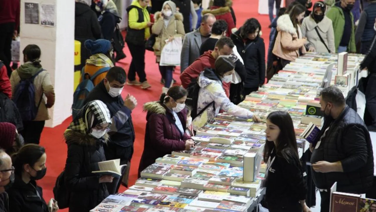 Bursa Kitap Fuarı'na 21. kez kapı açıyor -