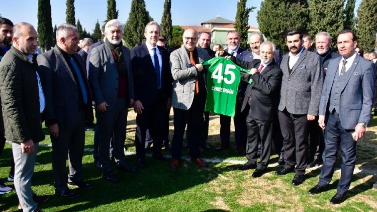 Cumhur İttifakı adaylarından Akhisarspor'a ziyaret -