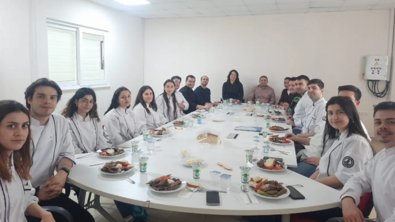 Gastronomi öğrencileri Tire Süt Kooperatifinde -