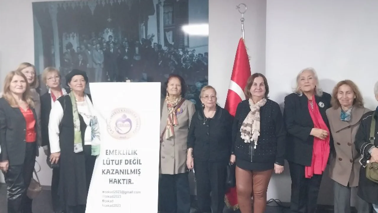 Kadınlar, ÇEKAD’a üye olmak için sıraya girdi -