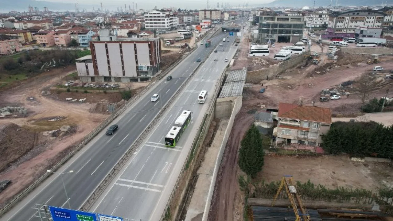 Kaşkaldere Kavşağı'nda ilave köprüye kiriş -