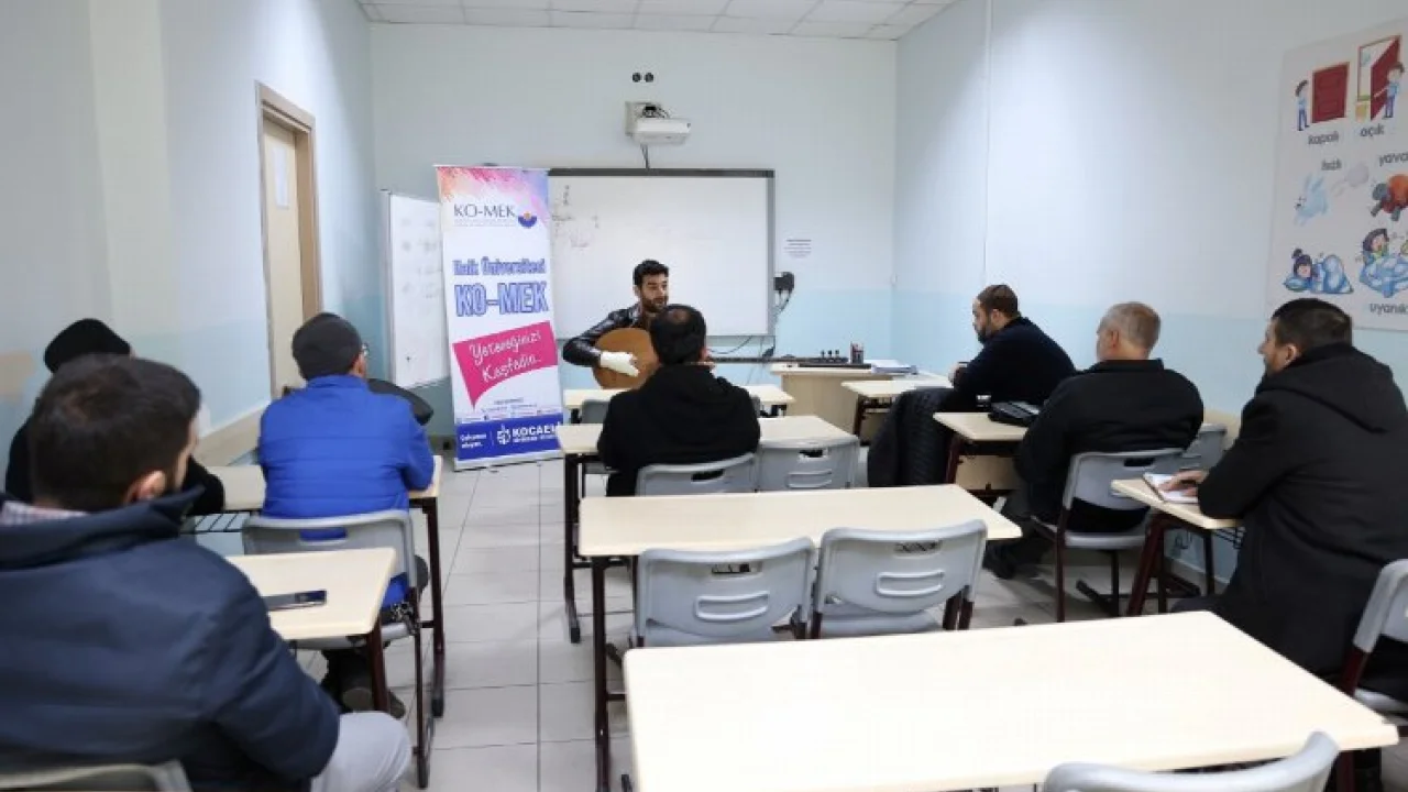 Konya'da imam ve müezzinlere ses eğitimi -