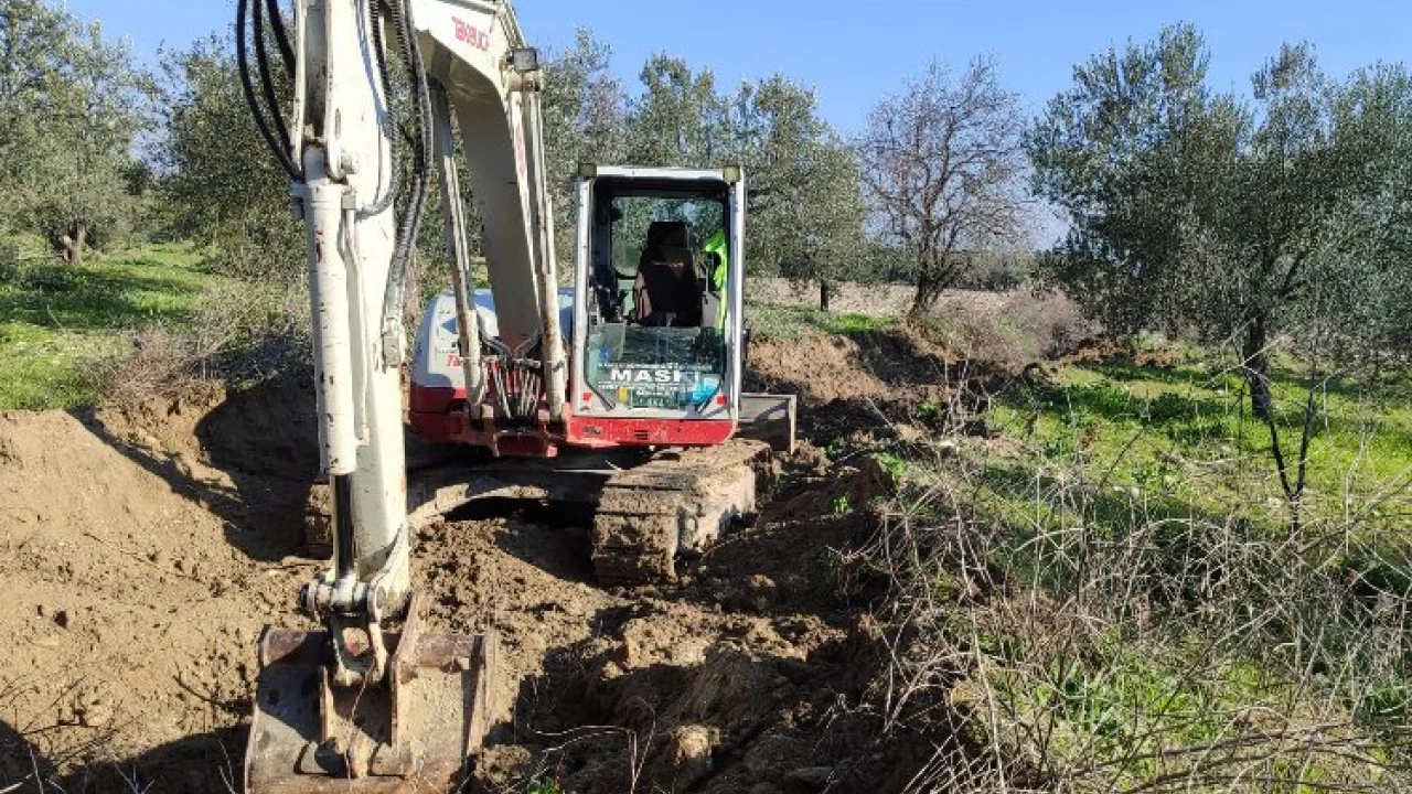 Manisa'da dere temizlikleri devam ediyor -
