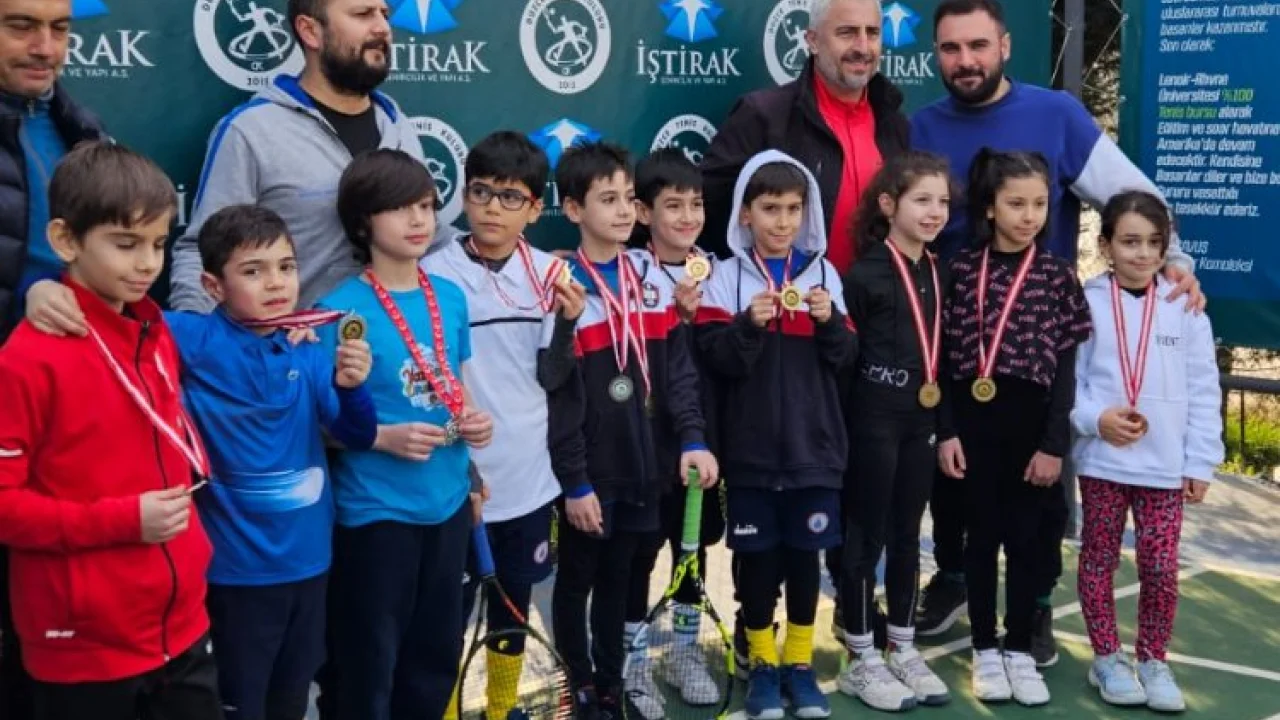 Osmangazi Belediyespor'dan 2 yeni şampiyonluk -