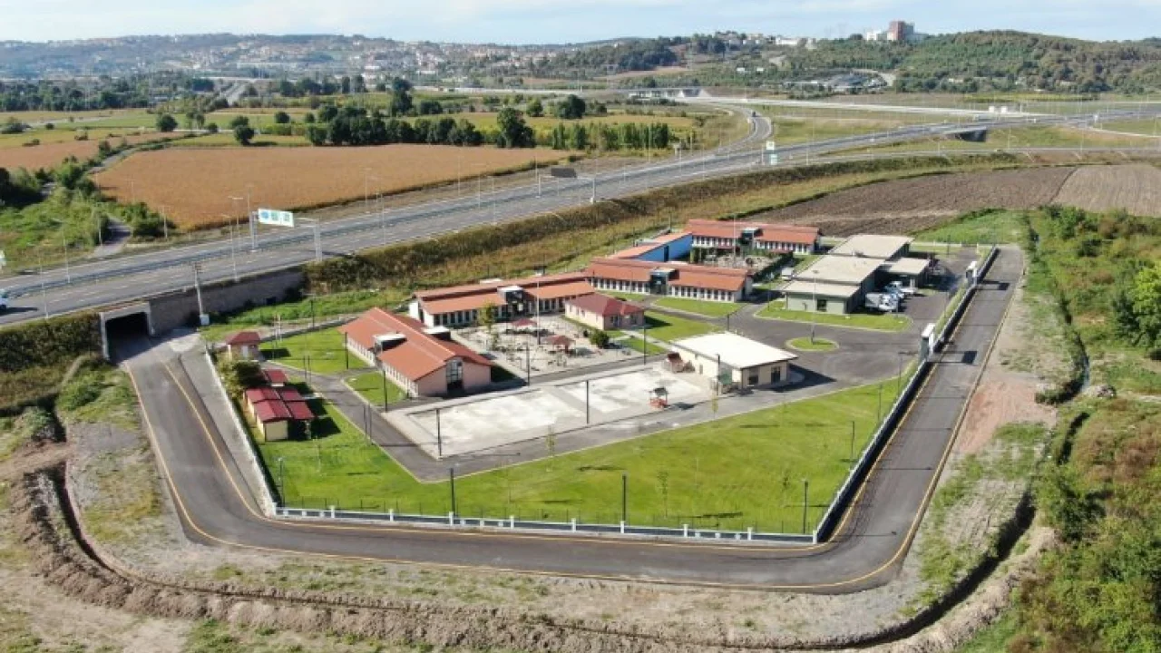Sakarya'daki modern rehabilitasyon merkezi can dostlara umut oldu -