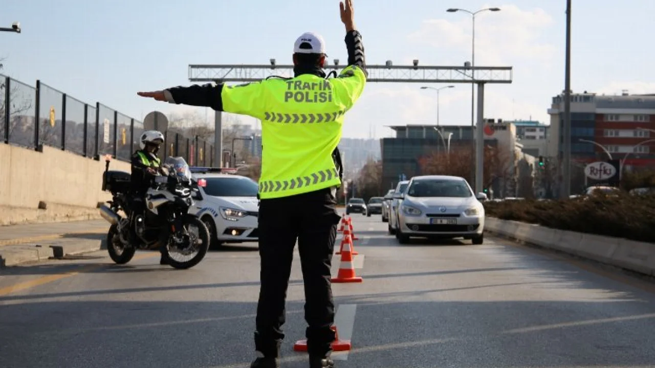 Trafik cezalarında yeni dönem... Süre bir aya uzatıldı -