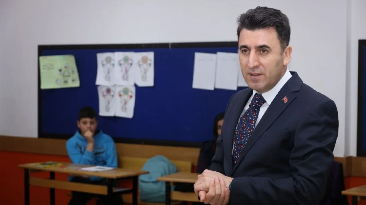 Vali Aygöl: "Eğitime sahip çıkarsak geleceğe sahip çıkarız" -