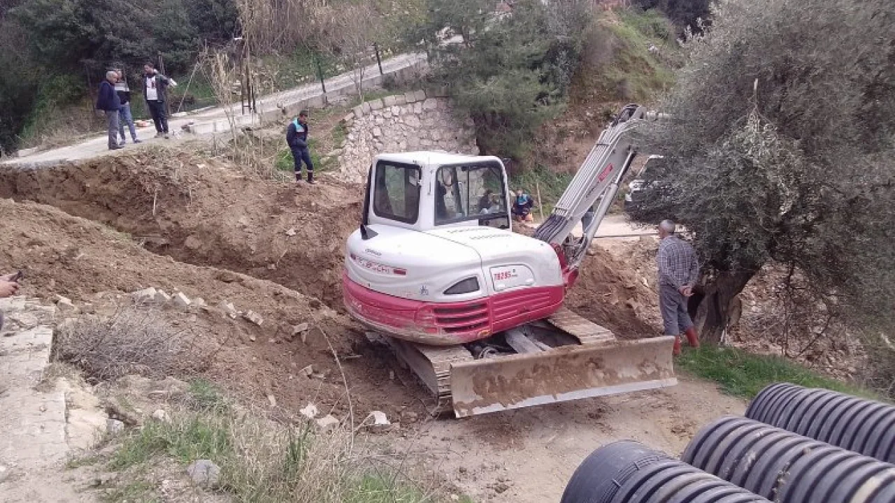 Bozkır Mahallesi’nde taşkın riskine karşı çifte önlem -