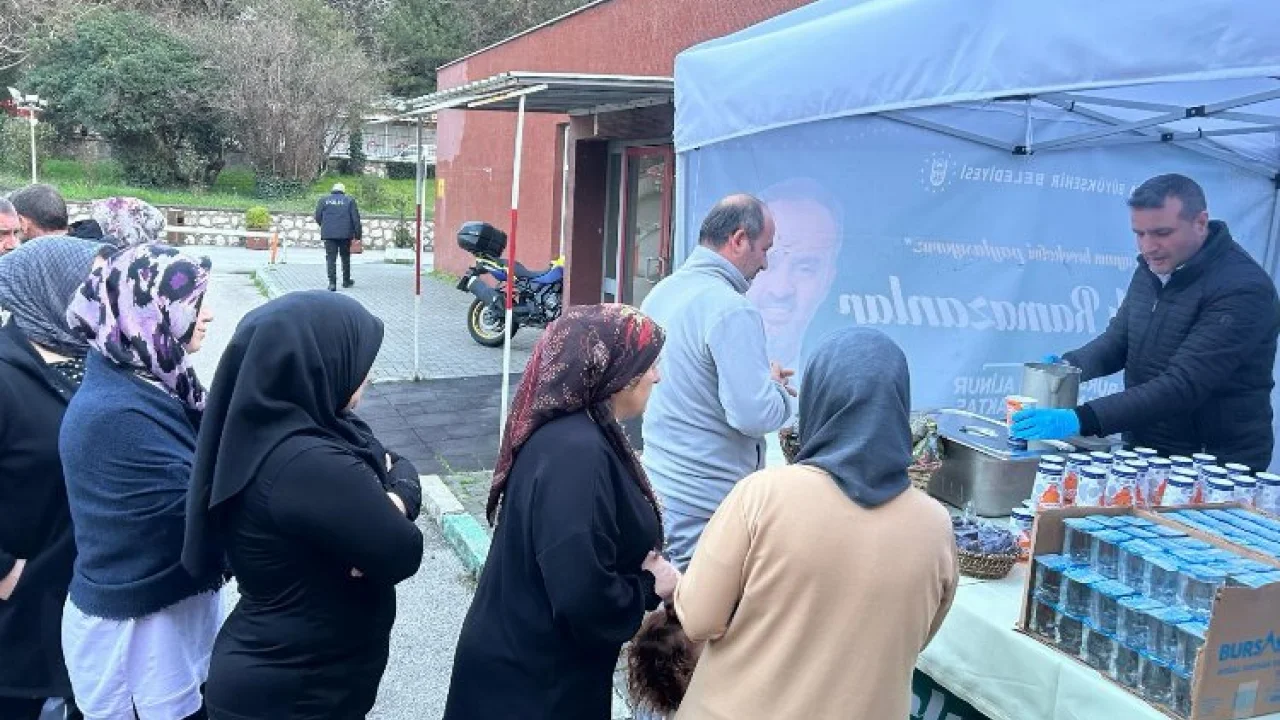 Bursa Büyükşehir Belediyesi ‘İftara 5 Kala' vatandaşın yanında -