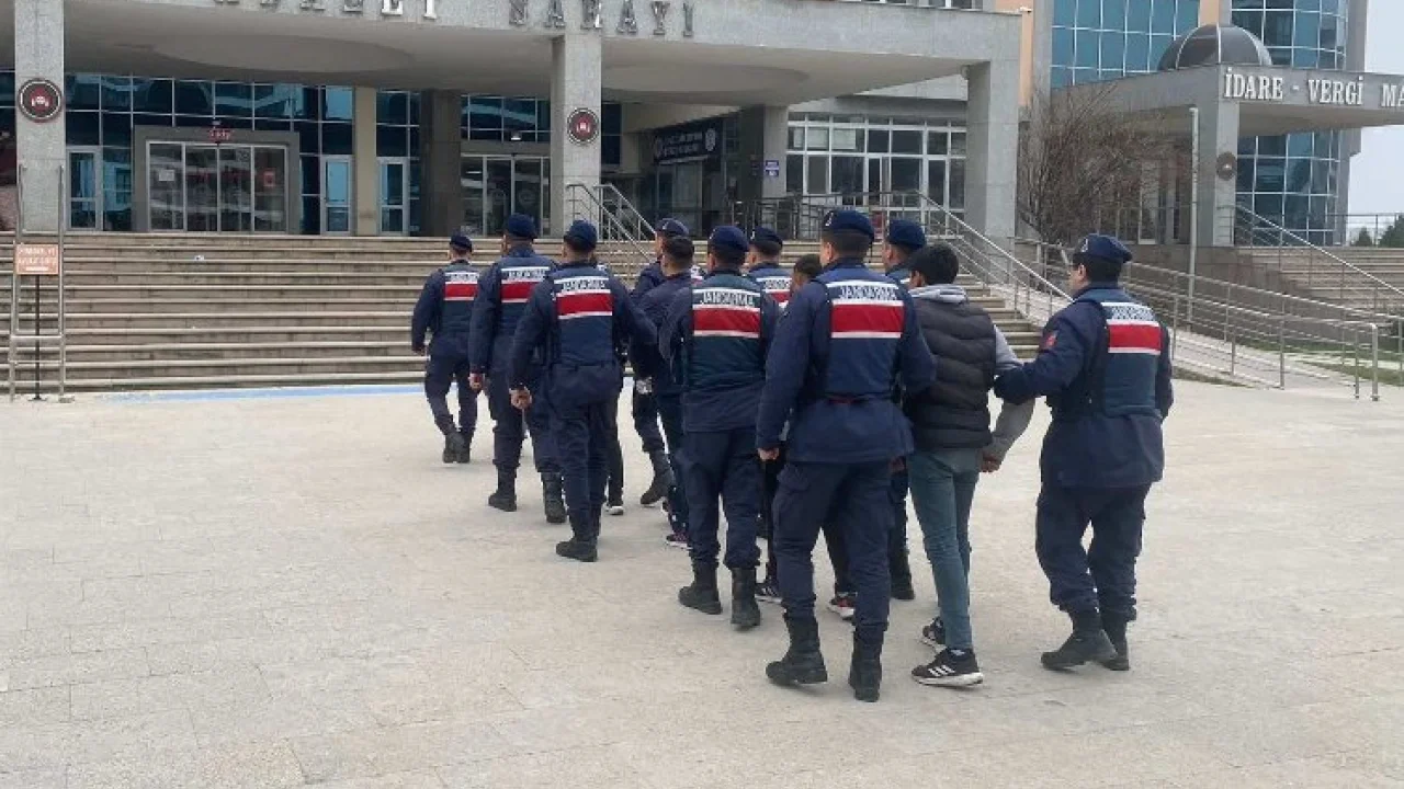 Edirne'de aranan 115 kişi yakalandı -