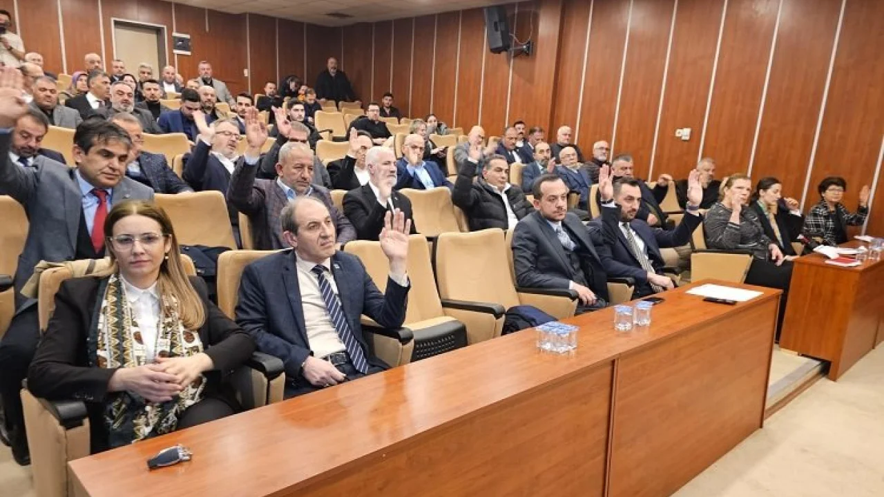 Gölcük Belediyesi seçimler öncesi son meclisini gerçekleştirdi -