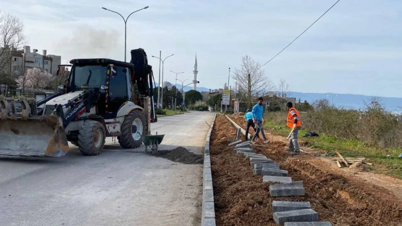 Gündoğdu Üniversite Caddesine yeni kaldırım -